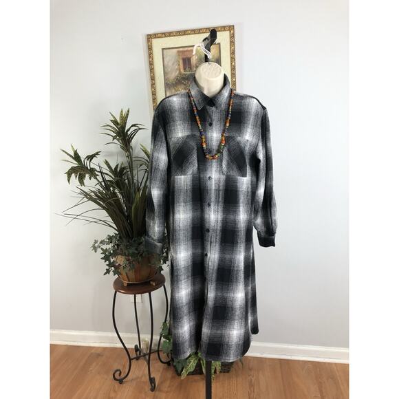 Fashion Nova Women Plaid coat Jacket Medium Mob Wife Boho Vacation Resort Wear - Picture 2 of 10